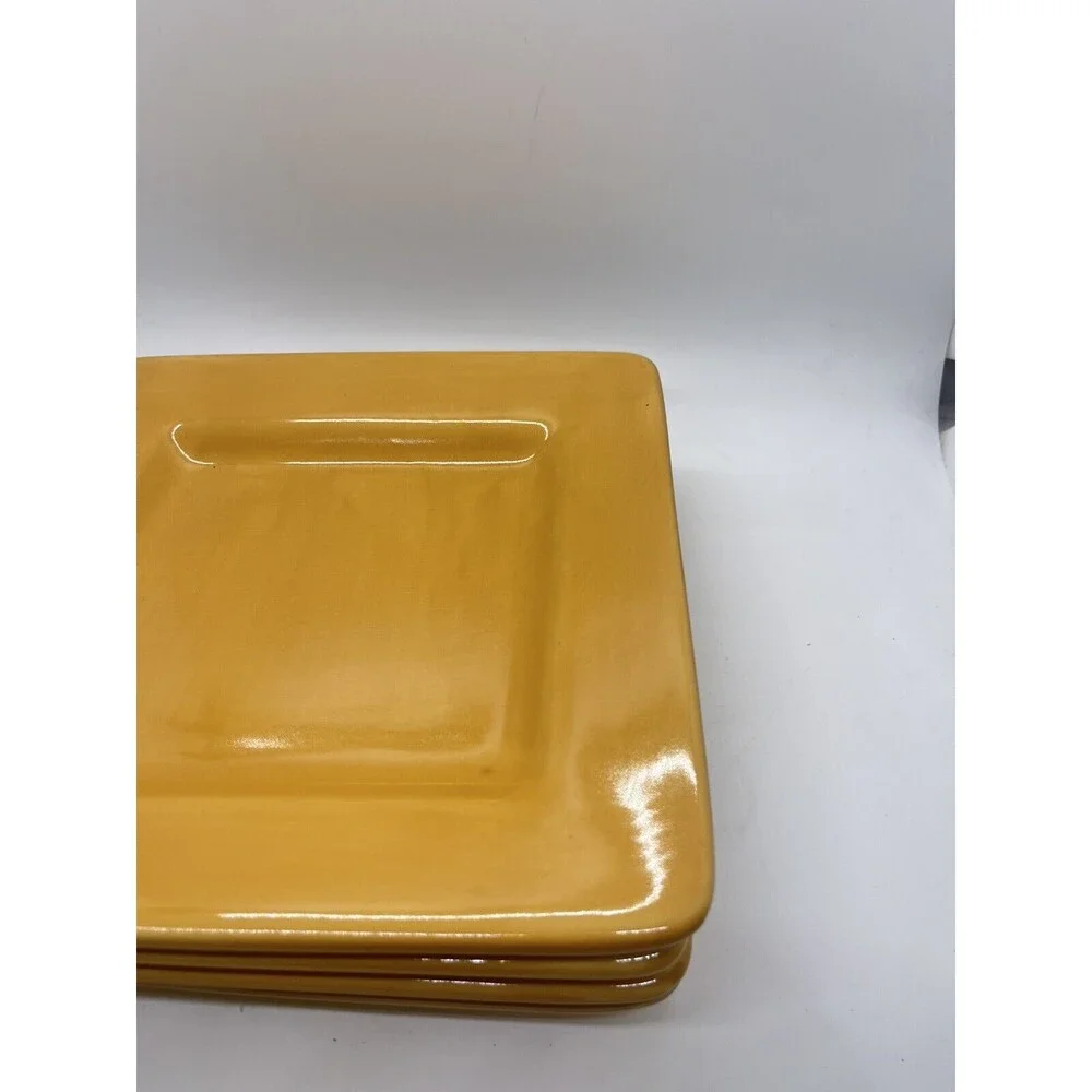 Set of (4) - Pottery Barn Outlet - Salad Plates - 8